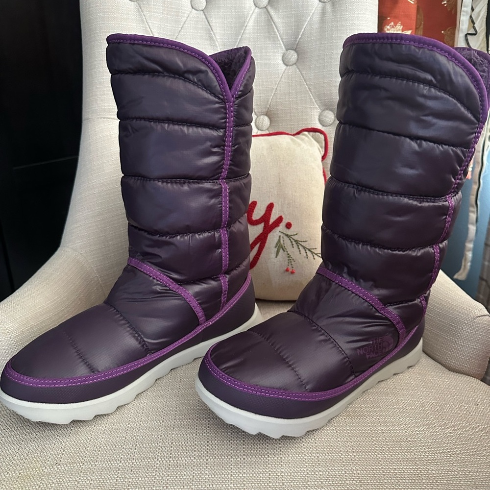 The North Face Women's Purple Winter Boots